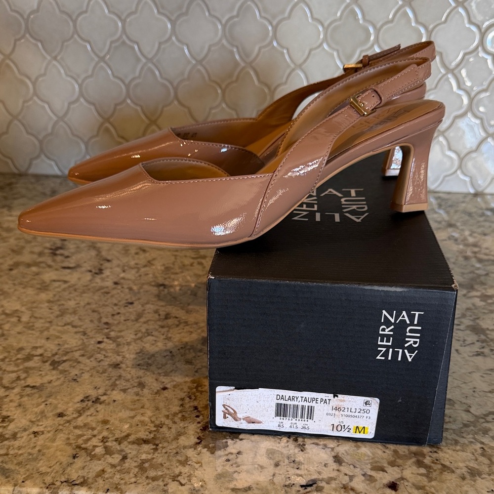 Naturalizer Women's Taupe Patent Heels